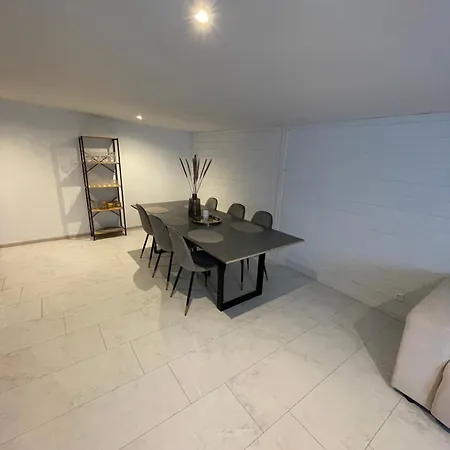 Charmante Maison 3 Plein Centre Avec Parking Prive Gratuit *